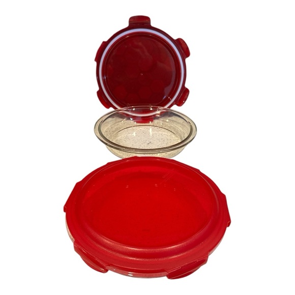 LocknLock Glass Pie Dish with Locking Lid, set of 2 - Picture 4 of 5